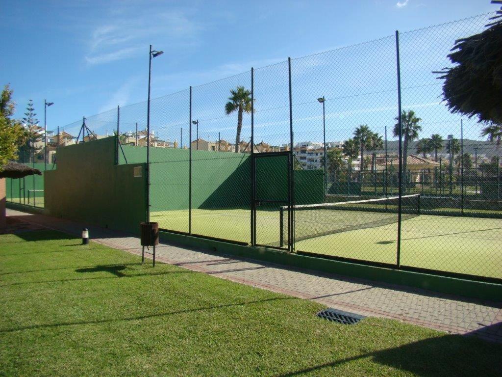 Ref. 72 Apartamento En Bahia Plata Zahara de los Atunes Luaran gambar
