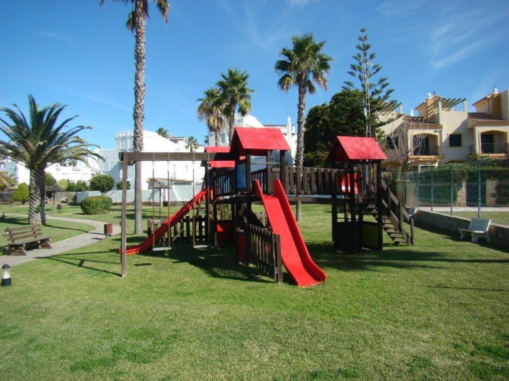 Ref. 72 Apartamento En Bahia Plata Zahara de los Atunes Luaran gambar